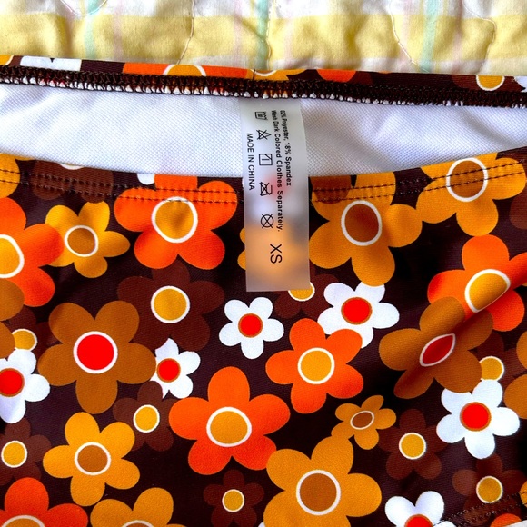 Hippie flower print bikini bottoms - Picture 2 of 3